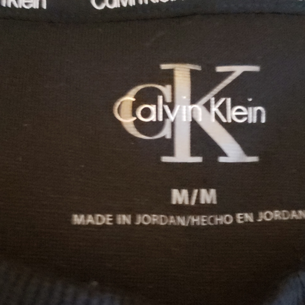 Pullover - Picture 3 of 3